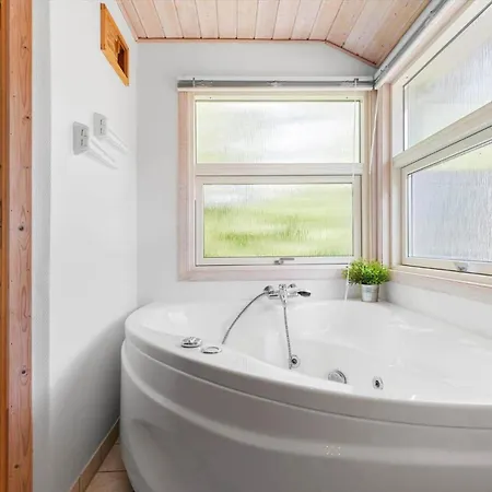 84335-8400-bjarkes-grund-3 Holiday home *